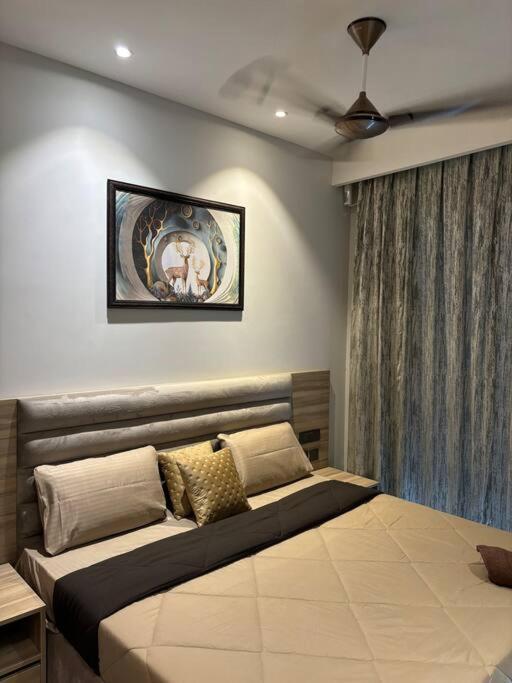 Countryside Luxury Suites - Supernova Noida Nuova Delhi Esterno foto