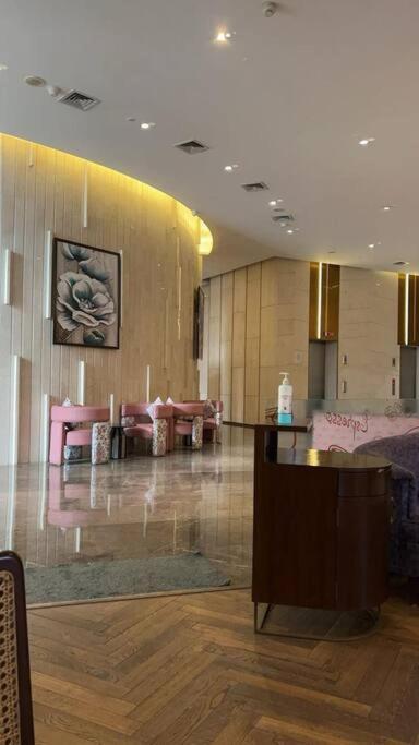 Countryside Luxury Suites - Supernova Noida Nuova Delhi Esterno foto